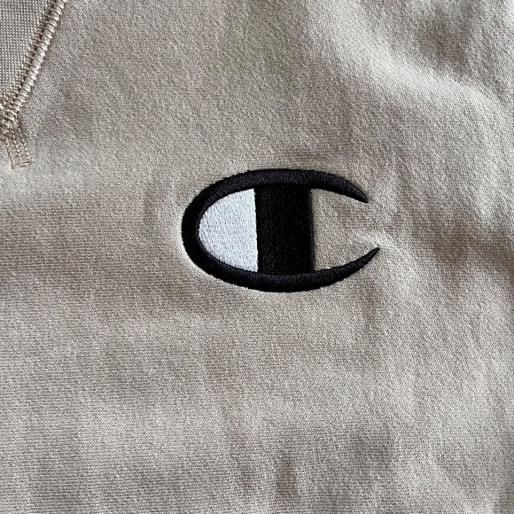 Vintage Champion Sweatshirt - Picture 6 of 11